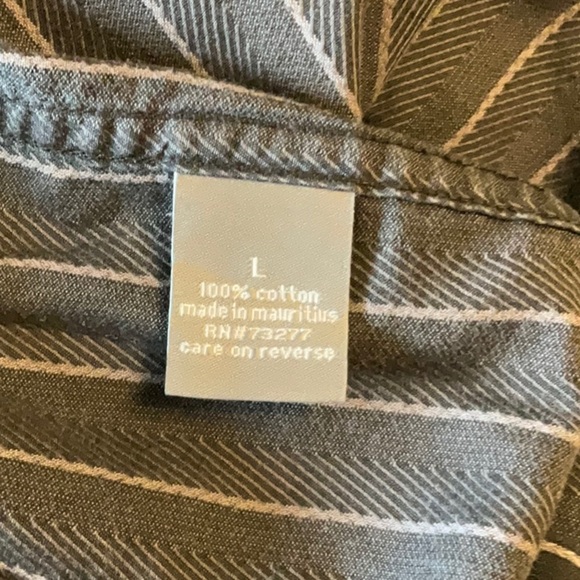 Apt. 9 Men's Black Pinstripe Button Down Shirt - Picture 5 of 6